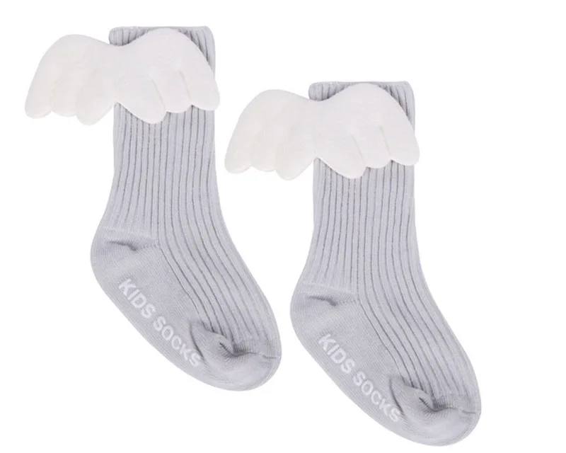 Новинка года; брендовые хлопковые теплые милые носки с крылом в стиле ангела для малышей и новорожденных; 4 цвета