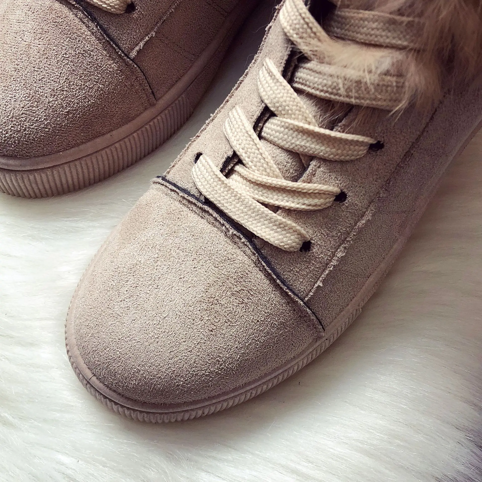 

2018 Winter Warm Shoes Plush Low Top Trend Casual Sports Shoes Korean-style-Style Fashion Shoe Free