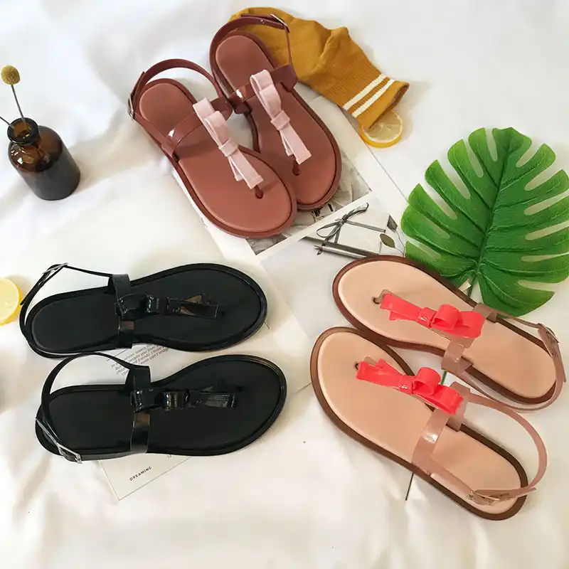 ladies comfy flip flops
