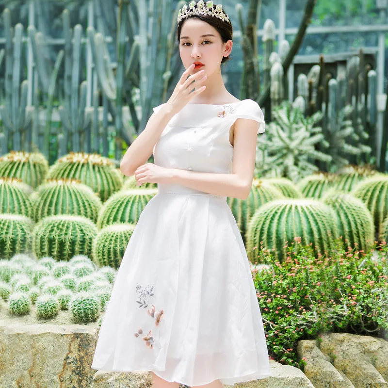 

6213 # Summer New Style Retro WOMEN'S Dress Horizontal Neck Embroidery Slim Dress Tutu Skirt