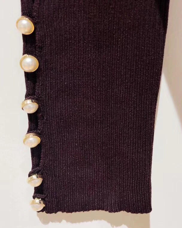 autumn and winter new V neck short-sleeved pearl buckle women Claret knitted dress