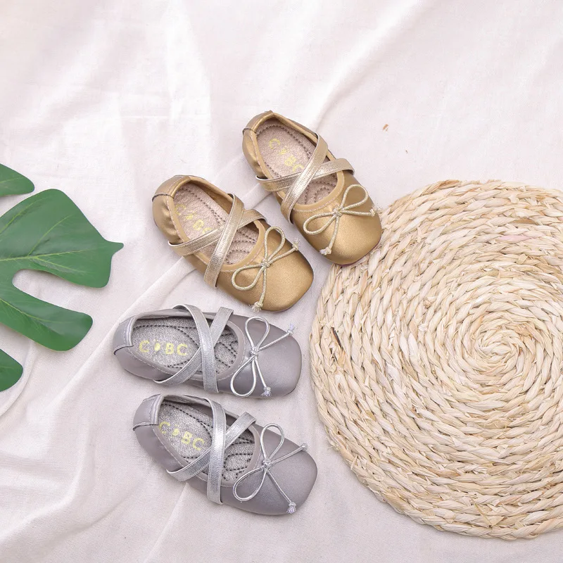 

Spring and Autumn 2020 Breathable Leather Shoes Comfortable Princess Shoes Fashion Girls Soft Soles Children Shoes Soles Light