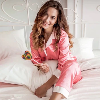 

HiLoc Panelled Two Piece Set Women Winter Pajamas Long Sleeve Pink Suit Sets Pocket Patchwork Satin Pajama Night Sleepwear Set