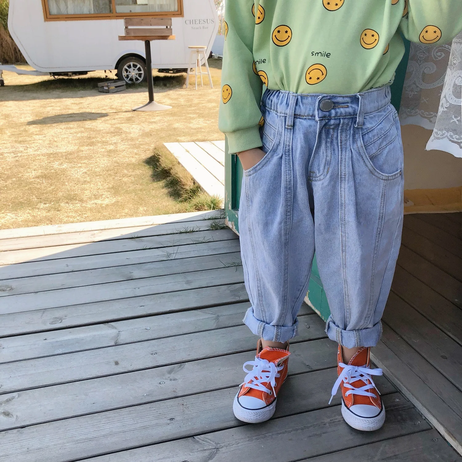 Джинсы Детские демисезонные в стиле пэчворк с резьбой|Джинсы| |