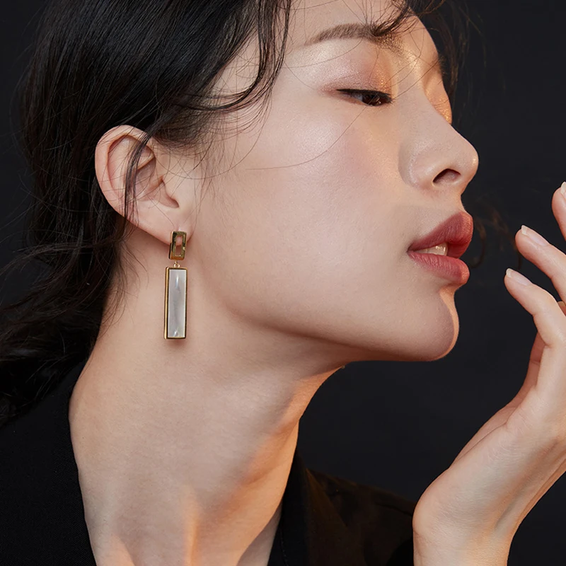 Clip on Earrings 5 Color Fashion Korea Simple Geometric Square Clip on Earrings for Women Golden Colorful Resin Non Pierced Ear Clips Trendy ear clip earrings clip earrings ear clip ear accessories