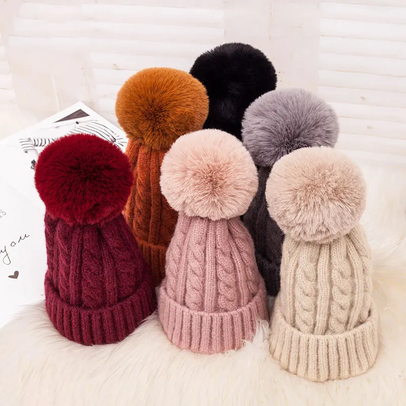 

2019 new hot winter thick warm wool twist sweater cap ball knit hat