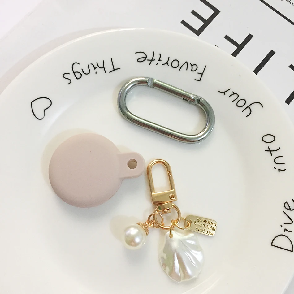 For AirTags Protector Cover Luxury Cute Pearl Keychain Anti-lost Silicone Protective Case Key Holder Air Tags Shell Case 1