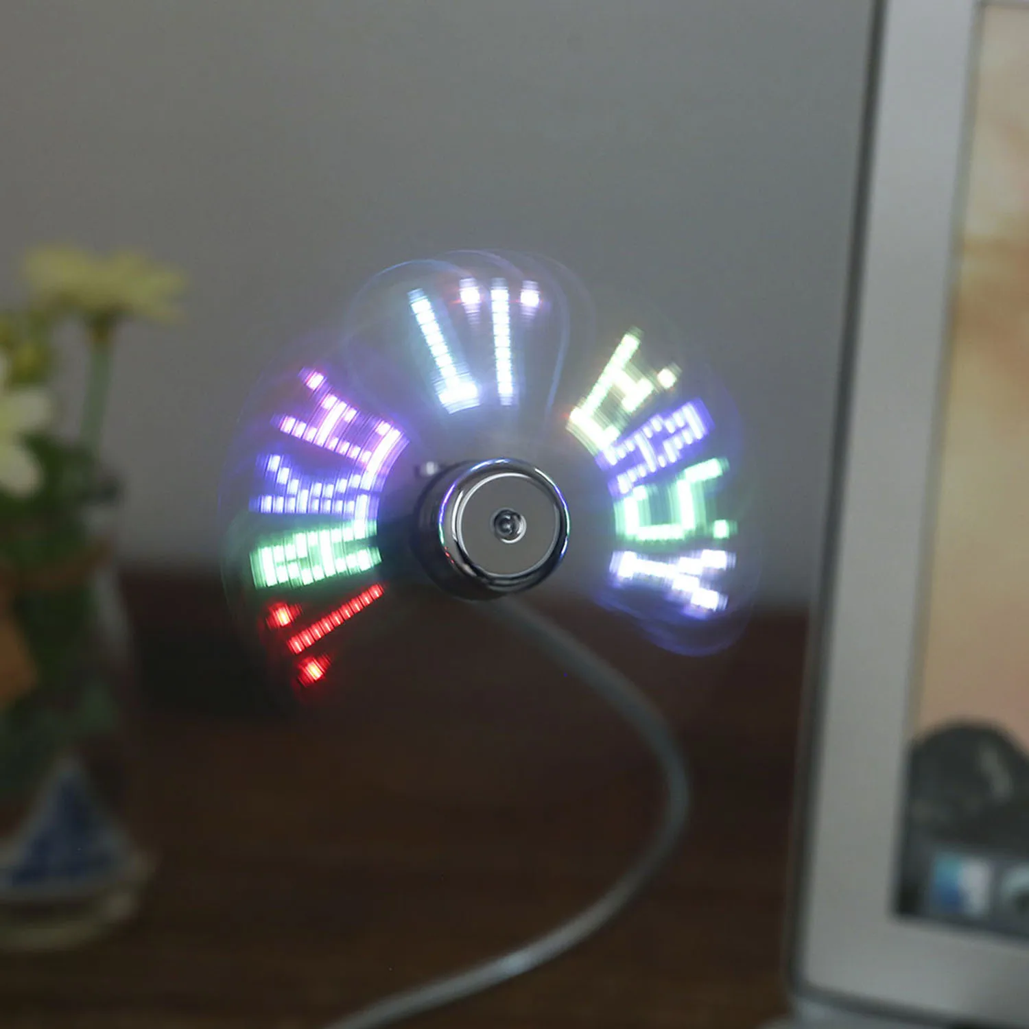 UF-211-06RGB мини USB светодиодный программируемый вентилятор для ноутбука регулируемый дисплей летние вентиляторы охлаждения творческие офисные настольные подарки