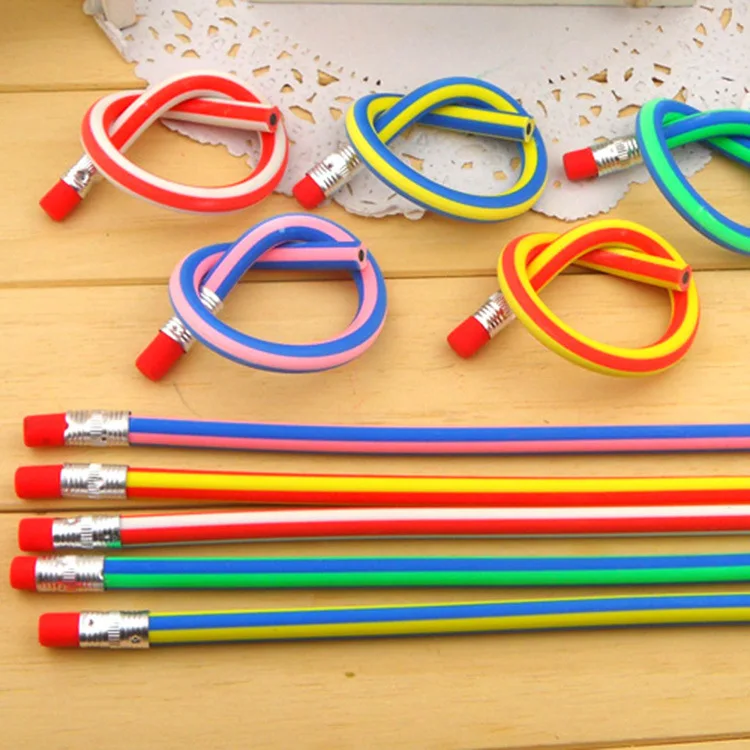 Crayon Pliant Arc-en-ciel Doux et Constant de 18cm, Accessoire d'Écriture pour Étudiant, Produit de Nouveauté Créatif et Magique