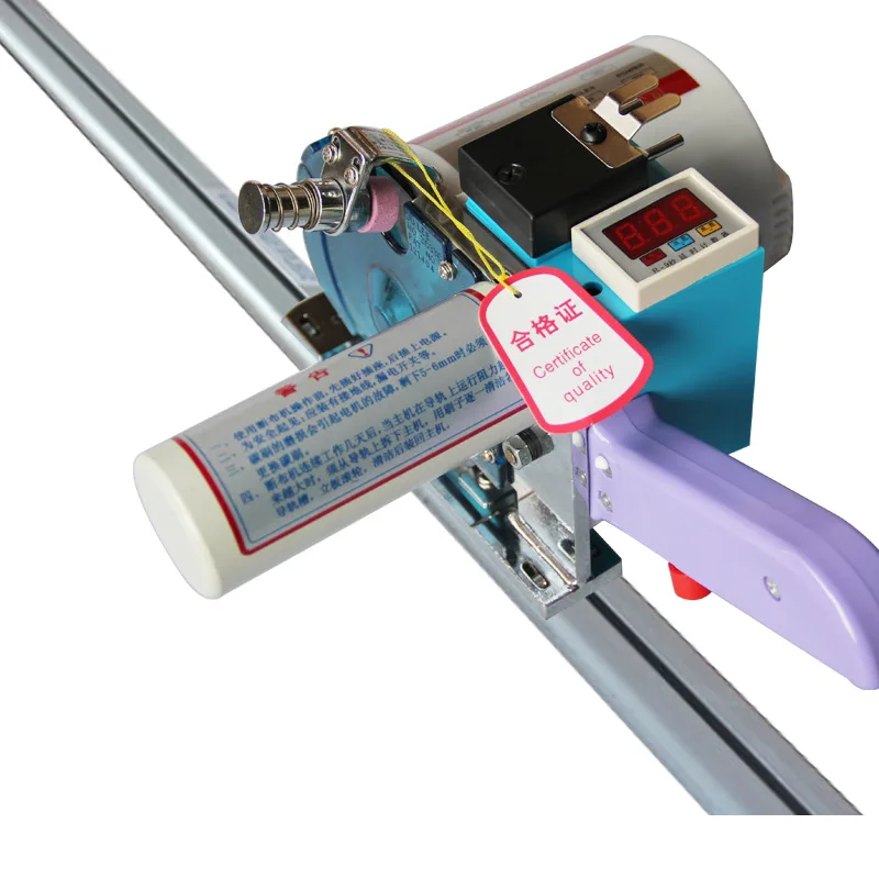 

Delay rail track containing liquid crystal cutting machine broken cloth fabric cutting machine