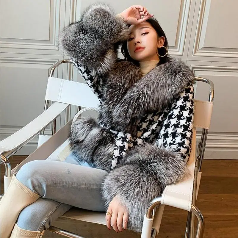 2020 Autumn and Winter  Women's Fur Coat Women's