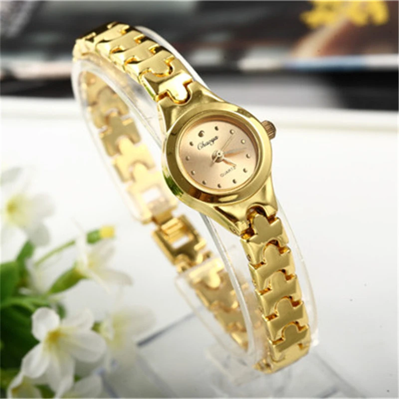 Reloj de pulsera de acero inoxidable dorado para mujer, pulsera femenina informal a la moda, con esfera analógica pequeña, elegante