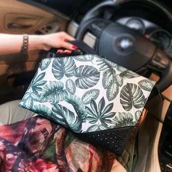 

Fashion Portable Clutch Bag Zipper Open Pocket Soft Interior Slot Pocket Envelope Clutch Bag Bolso De Hombre Bag Men DB60CB