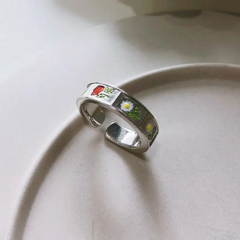 

Silvology 925 Sterling Silver Daisy Rose Rings Square Secret Luxurious Romantic Rings for Women Silver 925 Jewelry Original Gift