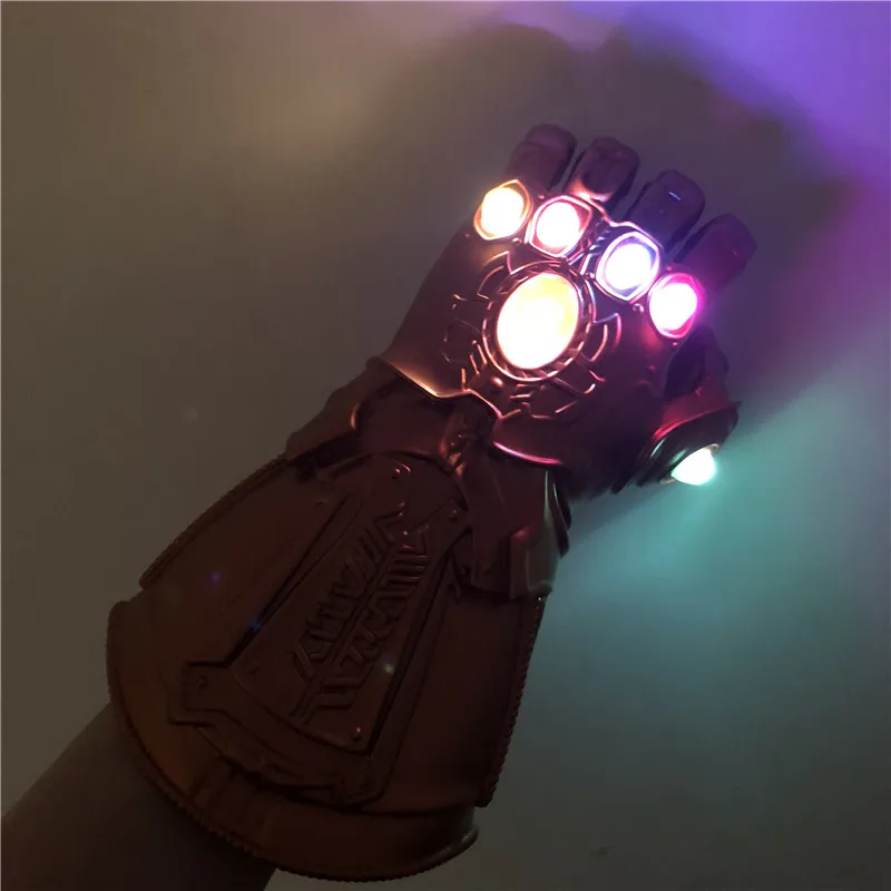 Amerykański superbohater broń 1:1 rękawice LED Light War Cosplay rękawice PVC Action modele na prezent Halloween Kids|Rekwizyty do strojów| -