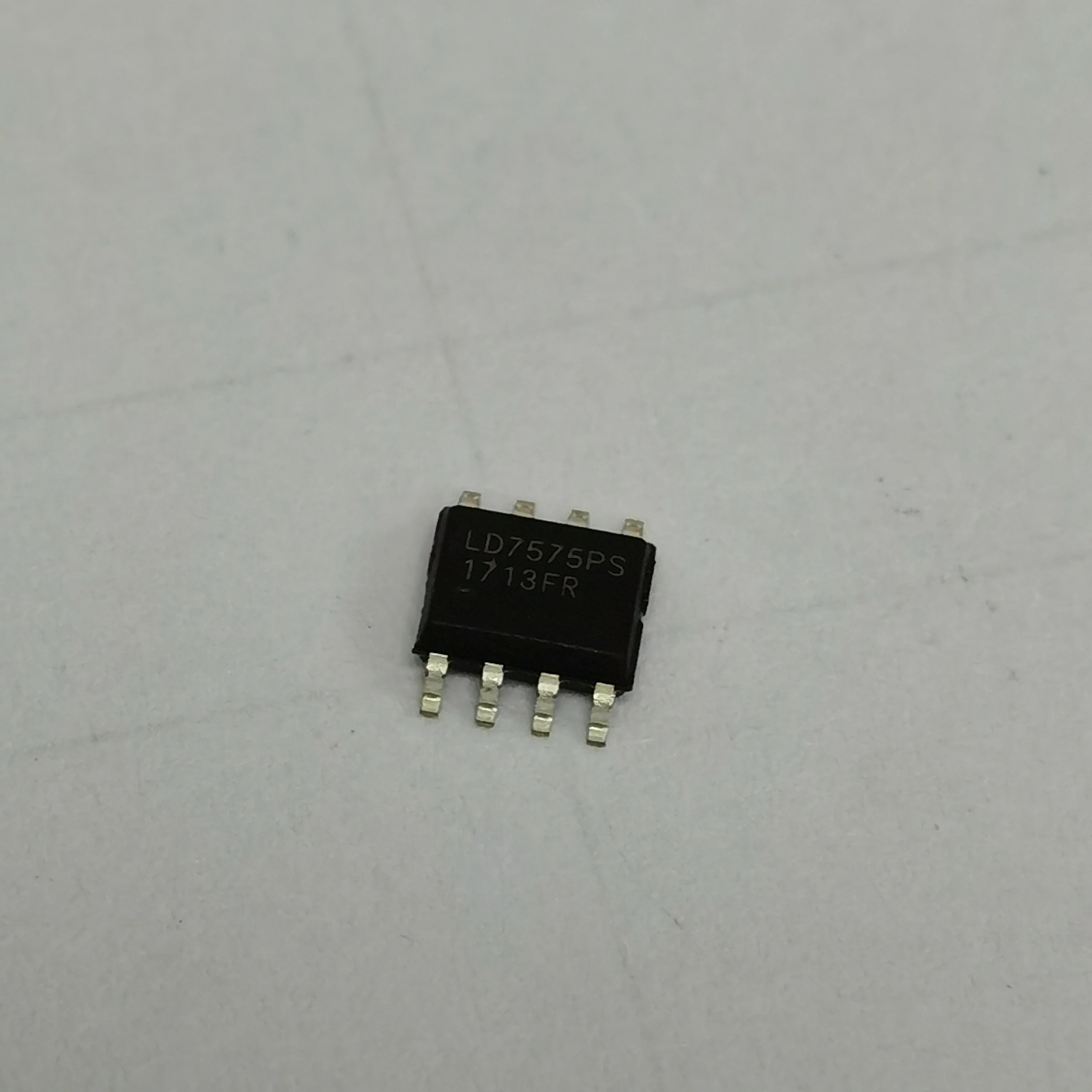 

LD7575APS LD7575BGS LD7575PS LD7575GS Power Management SOP-8