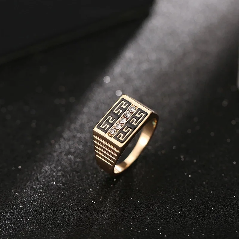 

2019 new High grade Noble OL style Mens Rings Zircon inlay Business men's ring Jewelry Accessories will never fade