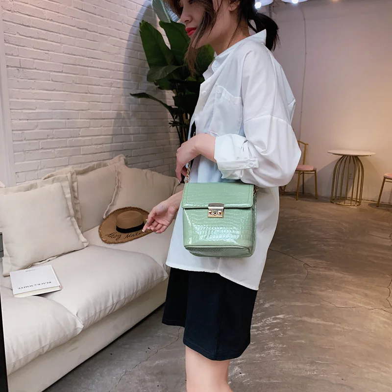 

Korean Crocodile Chain Square Bag Single Shoulder Slant Bag 2019 Women's Bag Simple Leisure Bag