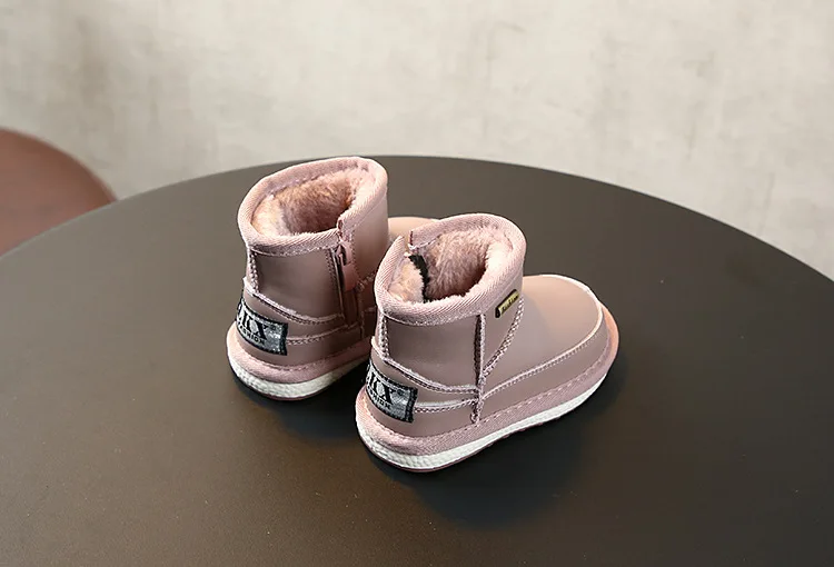 Claladoudou/13,5-15,5 см брендовые зимние ботинки из натуральной кожи для маленьких мальчиков и девочек; зимние ботинки из толстого плюша; водонепроницаемые резиновые ботильоны