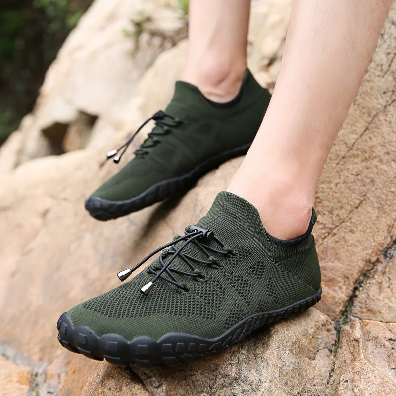 Summer New Style Men Fly Woven Running Shoes Breathable Sports Flying Woven Shoes Sports Footwear Men's 8029