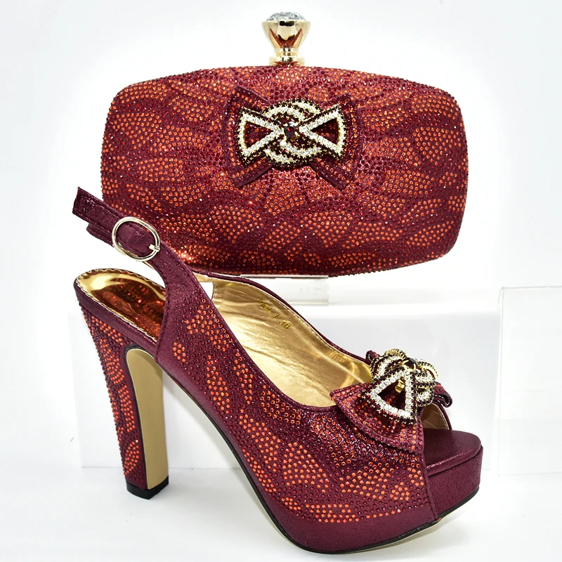 Новейшая модель; модные летние туфли на высоком каблуке для женщин; свадебные комплекты из туфель и сумочки; итальянская дизайнерская обувь и сумка в комплекте - Цвет: 1