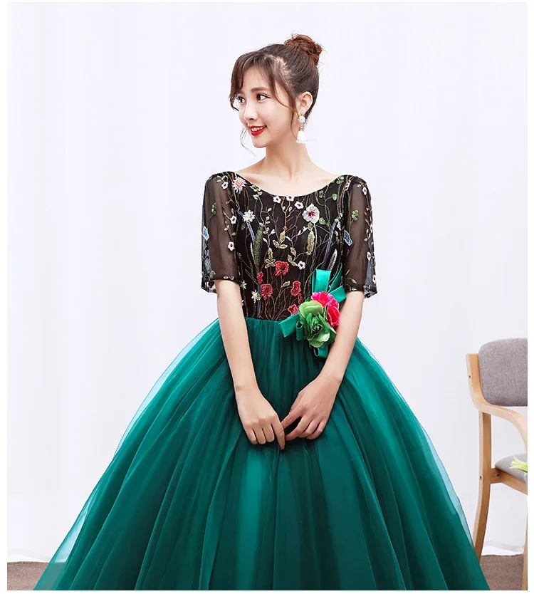New Arrival Quinceanera Dresses Ball Gown Illusion Two Tone Half Sleeves Party Prom Gowns Vestido Debutante