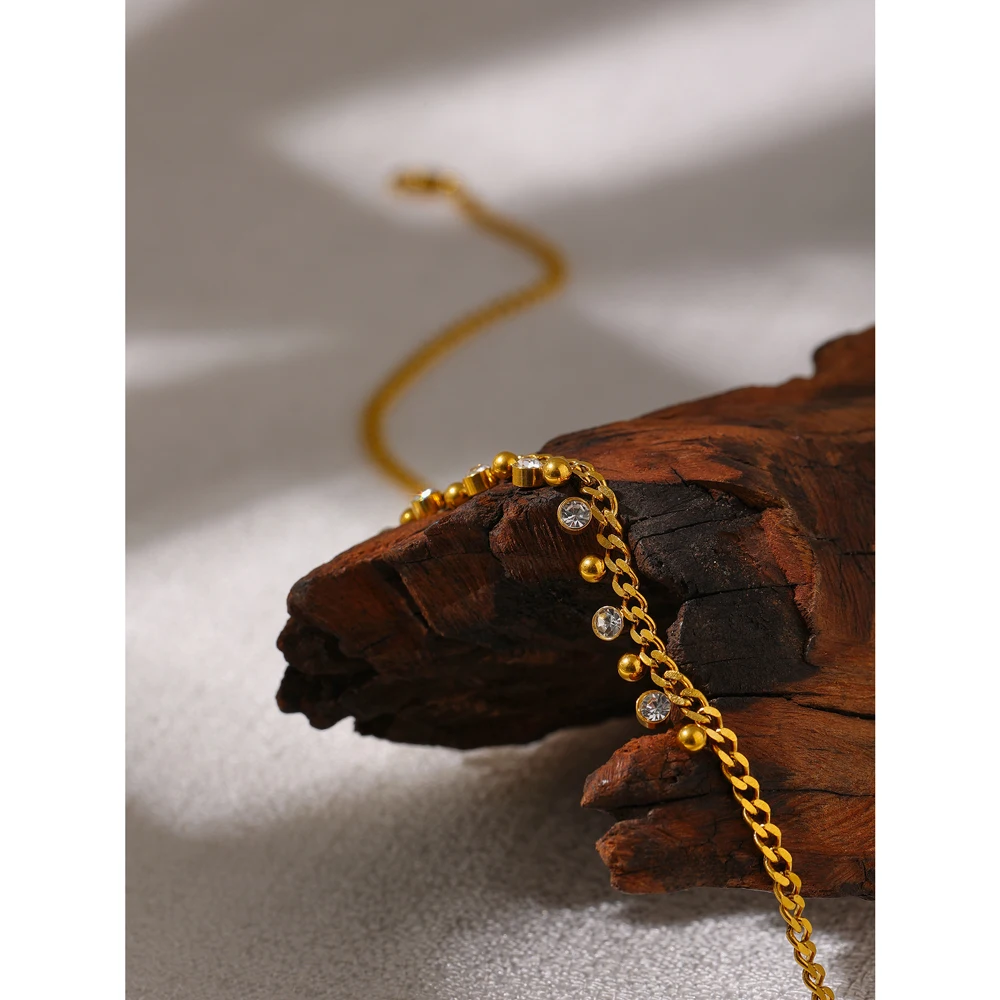 Exquisite Shiny Cubic Zirconia Chain Necklace - Image 4