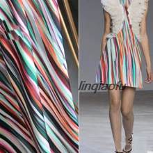 Утолщенная космическая хлопковая контрастная цветная полосатая цветная печать микро-эластичная Силуэт платье модная ткань