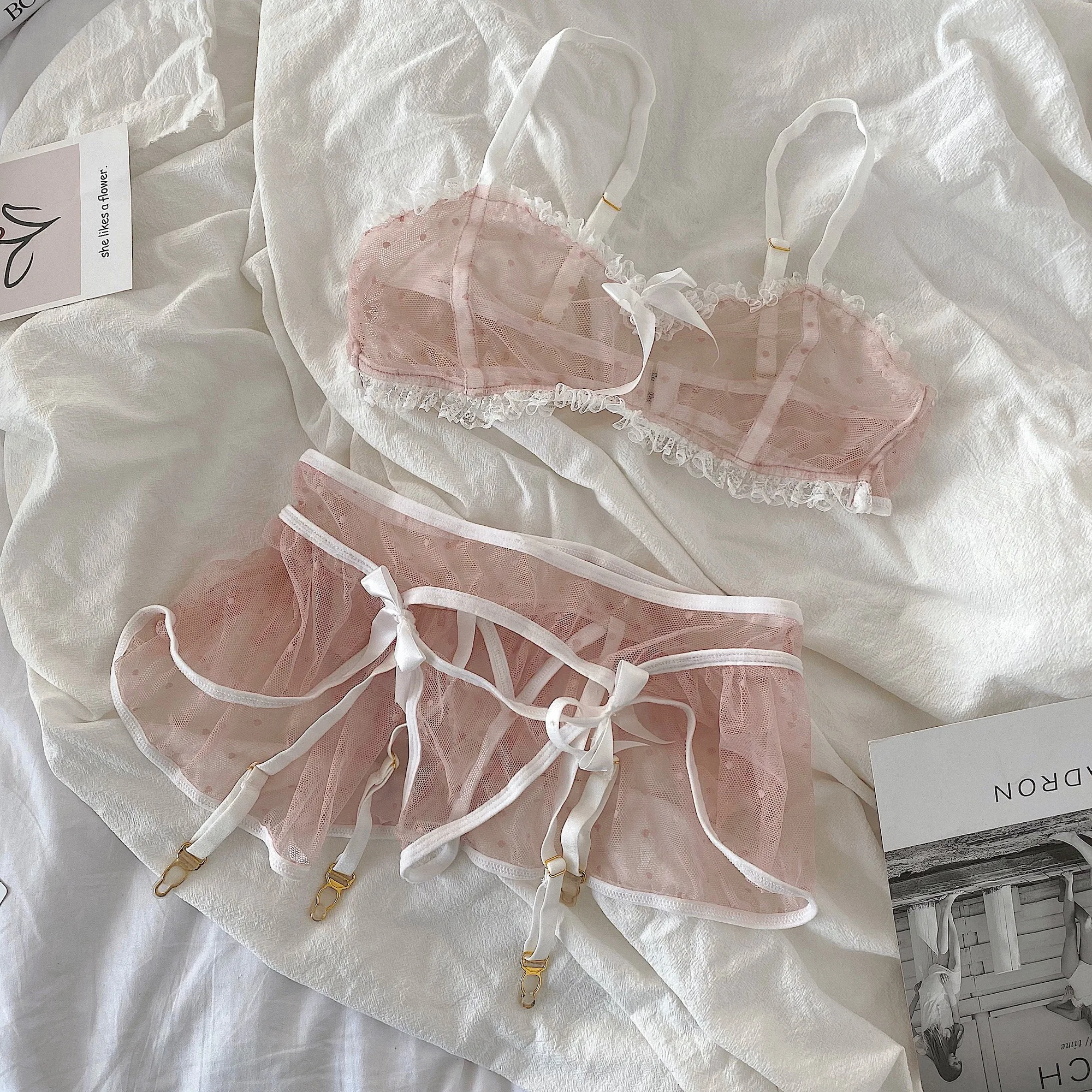 Вышивкой в виде звезды прозрачный комплект с бюстгальтером ультра низкой талией