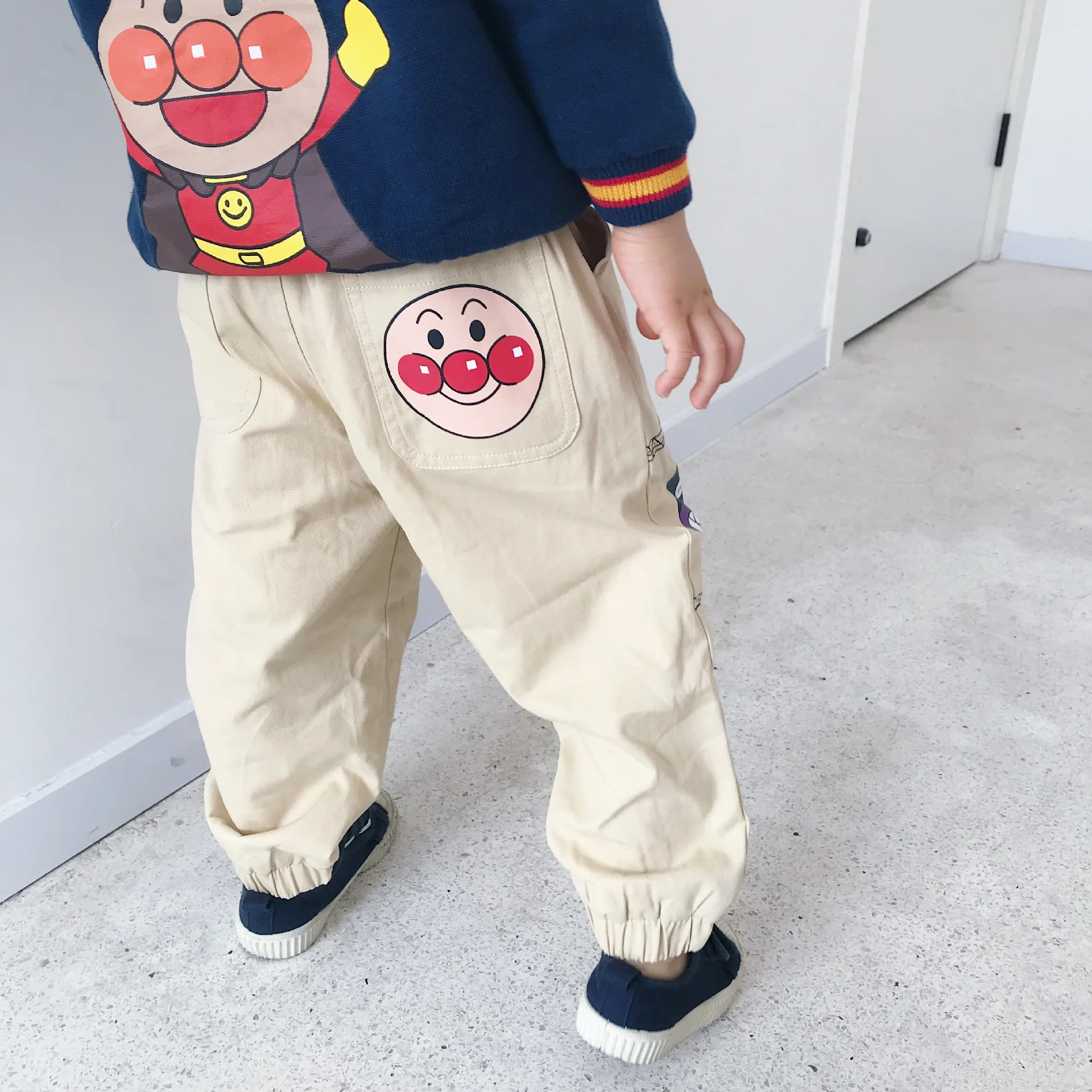 Tonytaobaby/новая осенне-зимняя одежда для мальчиков и девочек, детская одежда милые бархатные штаны для отдыха с карманами абрикосового цвета