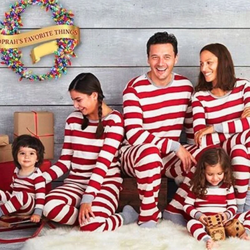 

Family Matching Christmas Pajamas Mother and Daughter Father Clothes Striped Cotton Baby Clothes pijamas navidad familia #E