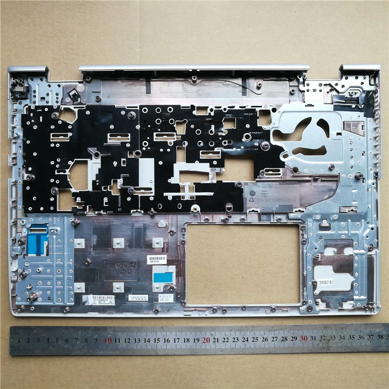 Repose-poignet HP Probook 650 G4 Avec Pavé Tactile - Occasion Rayé Sur Le Côté