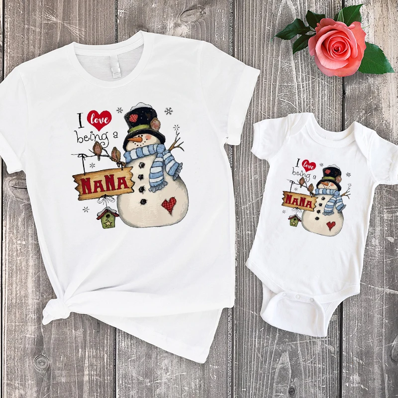 

Christmas Family Snowman I Love Being A NANA Christmas Shirt Mom and Daughter Matching Clothes Cartoon Casual T-Shirts