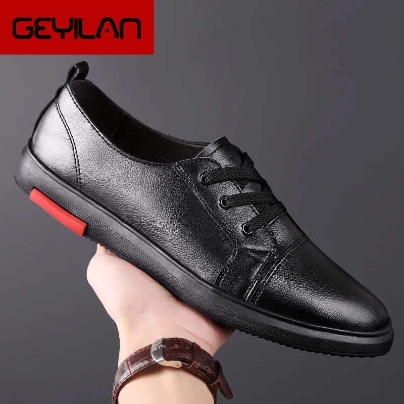 

2019 New Cowhide Men's Casual Shoes British Style Men's Leather Shoes Autumn Breathable Designer Sneakers Shoes Black White