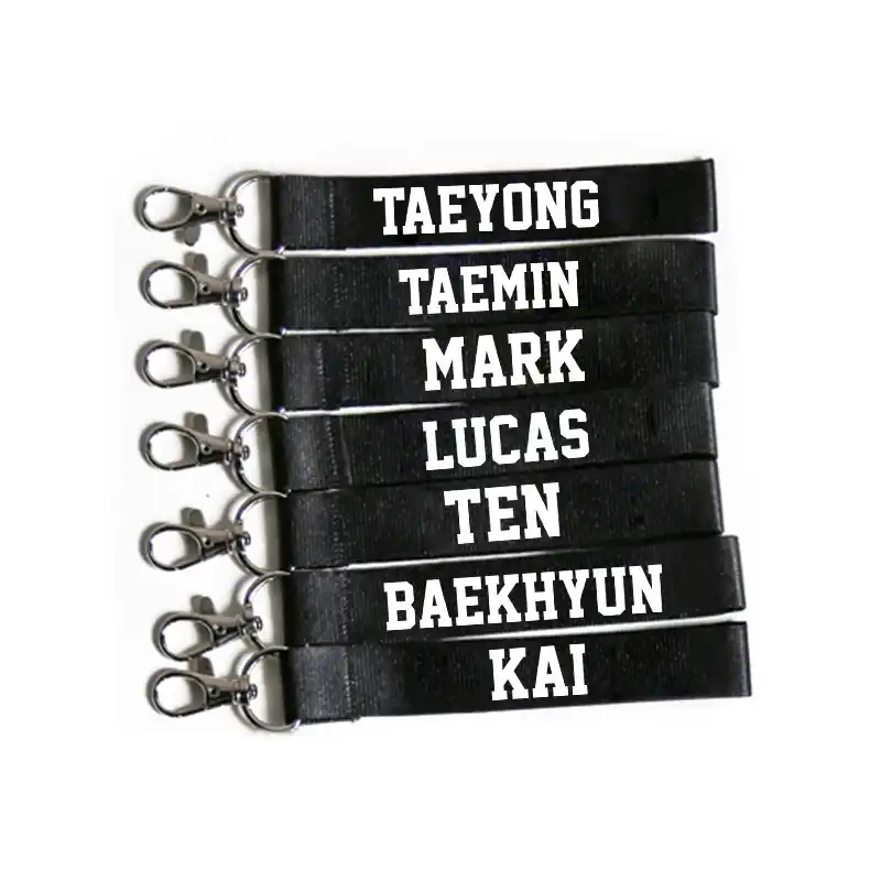 Kpop Superm スーパー M Baekhyun ルーカス会 Taemin テン Taeyoug マークキーホルダー名前キーチェーンリング携帯電話ロープ Key Chains Aliexpress