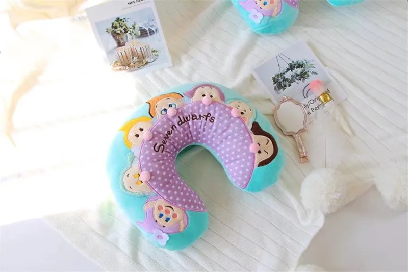 

Cute 7 Dwarfs Cartoon Neck Pillow U-SHAPE Pillow Lunch Break Travel Airplane Neck Support Pillow Creative Plush Toys