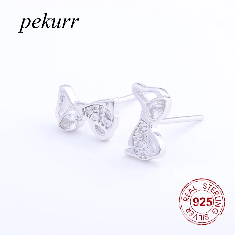 Женские серьги-гвоздики Pekurr из серебра 925 пробы с большим цирконом в виде щенка |