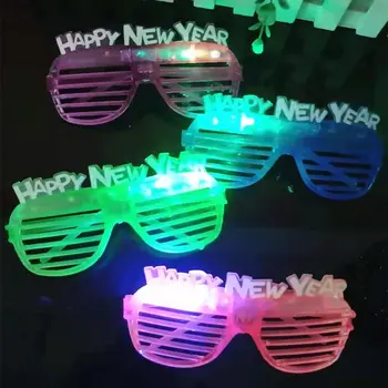 شراء16*6 سنتيمتر مصاريع الموضة شكل LED نظارات وامض تضيء الاطفال اللعب عيد الميلاد لوازم الحفلات الديكور متوهجة نظارات