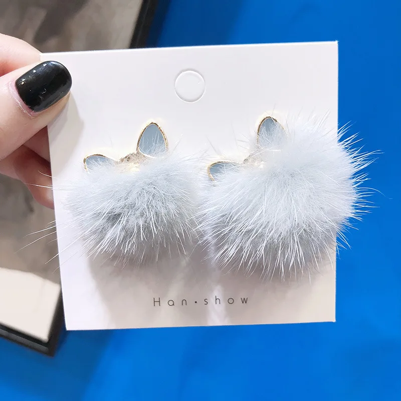 Autumn and Winter New Korean Simple Cute Mink Plush Ball Cat Ears Silver Needle Earrings Fashion Sweet Girl Women's Jewelry