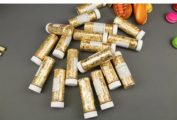 WIILII Edible Cake Decorations Gold Leaf Schabin Flakes 2g 24K Gold Decorative Dishes Chef Art Cake Ice Cream Decorating Tools