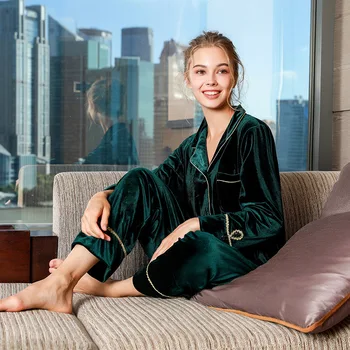 

Sannian Women Two Piece Set 2020 New Gold Velvet Pajamas Home Service Suits Women's Long-sleeved Trousers Pajamas Nightgown