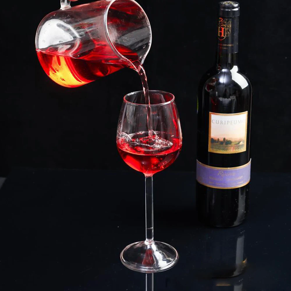 Современная стеклянная чашка с прозрачной формой акулы на высоком каблуке, бутылка вина для свадебной вечеринки, домашняя музыкальная тема, чашки для ресторана