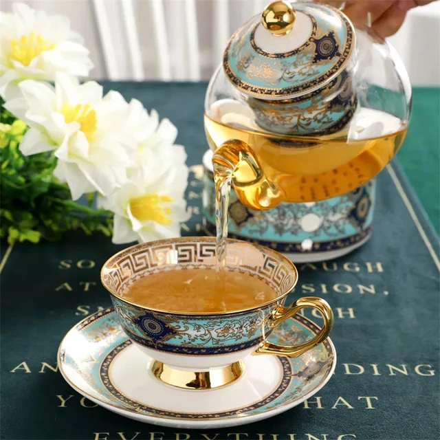 Grand coffret service à thé (théière, crémier, sucrier, 6 tasses