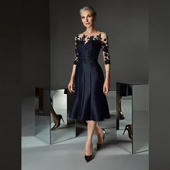 

Gorgeous Prussian Blue Knee Length Mother of the Bride Dresses Lace Applique with Three Quarter Sleeves Boat Neck 2020