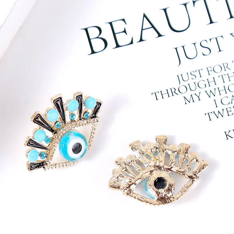 12351562683_1172614327