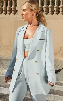 

2020 CREAM TAILORED WOVEN BLAZER Ladies' suits, popular pop, two sets of trousers and tops.