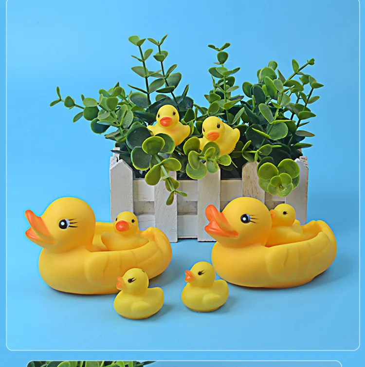 A Small Junior Bath Duck Children Water Toys Pinching Called Small Yellow Duck Stall Hot Selling