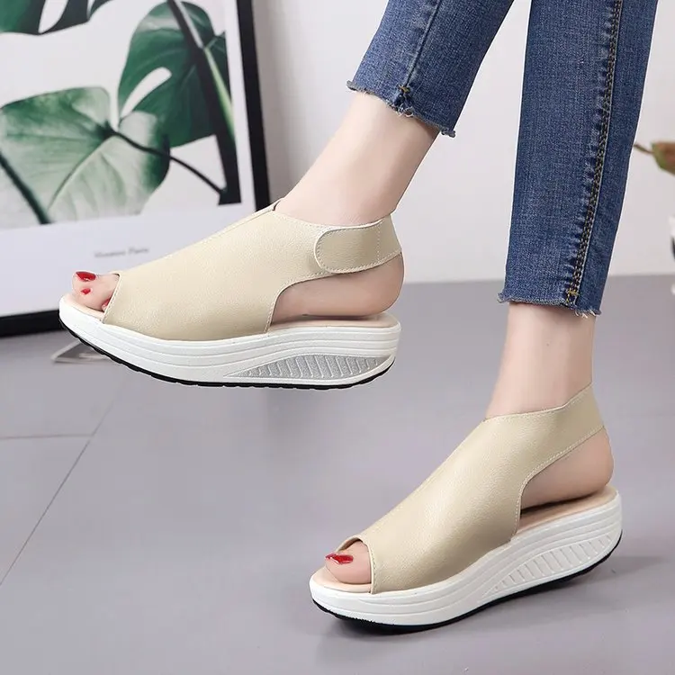 

New Style Large Size Sandals 35--43 Code Europe And America Rocking Shoes Women's Thick Bottomed Platform Fish Mouth Velcro Sand