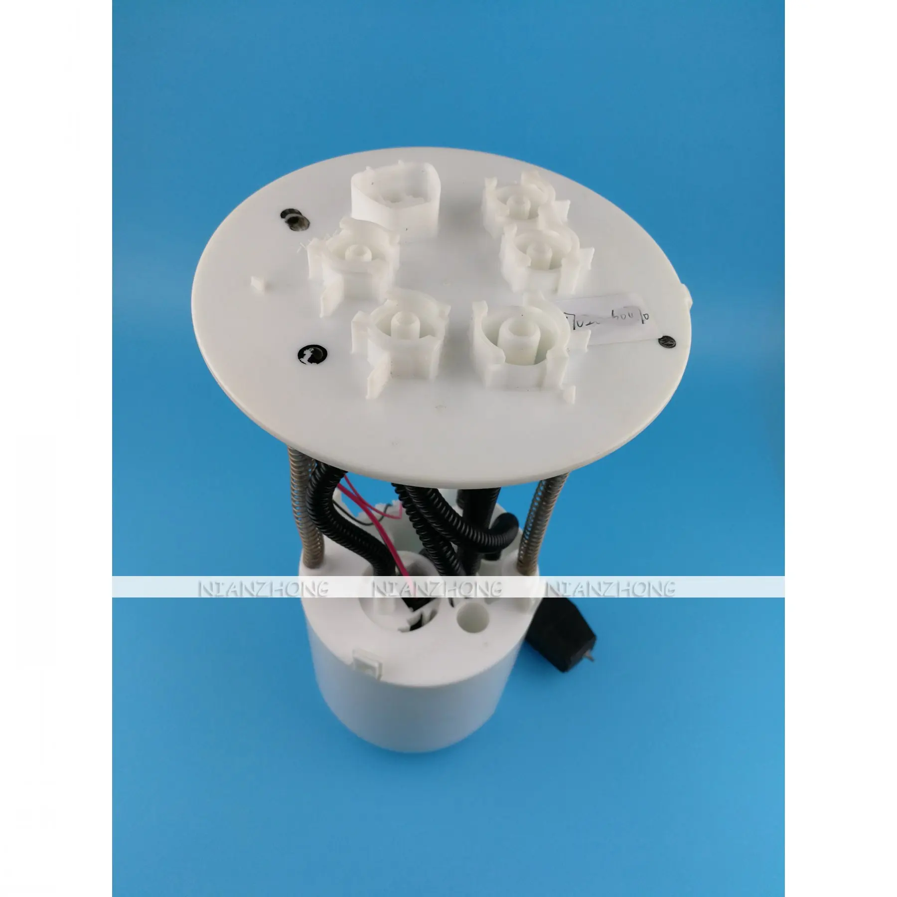 Высококачественный топливный насос в сборе 77020-60470 подходит для Toyota LAND CRUISER PRADO KDJ150 \ GDJ150 10-17 деталей