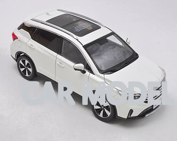 1:18 Масштаб сплава игрушечных транспортных средств GS4 Trumpchi модель автомобиля SUV детских игрушечных автомобилей авторизованный игрушки для детей
